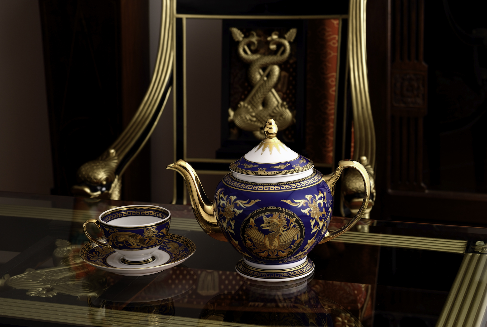 Gốm sứ Hoàng Gia – Cửa hàng gốm sứ Minh Long và Bát Tràng
