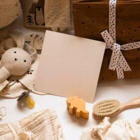 Chọn Quà Tặng 16 Cho Người Yêu Như Thế Nào Để Trúng Tim Đen