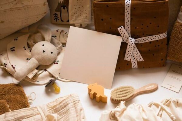 Chọn Quà Tặng 16 Cho Người Yêu Như Thế Nào Để Trúng Tim Đen