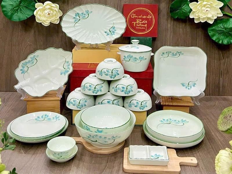 Bộ đồ ăn Bát Tràng hoa sen khắc nổi 50+ mẫu bộ đồ ăn bát tràng đẹp rẻ 2025