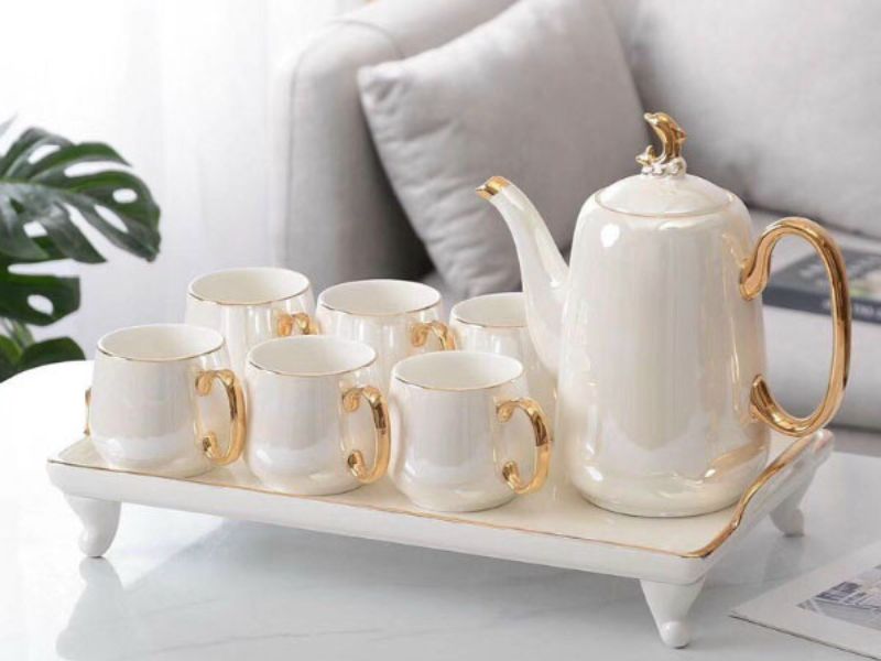 Lợi ích khi chọn mẫu quà tặng doanh nghiệp tại Gốm Sứ Hoàng Gia