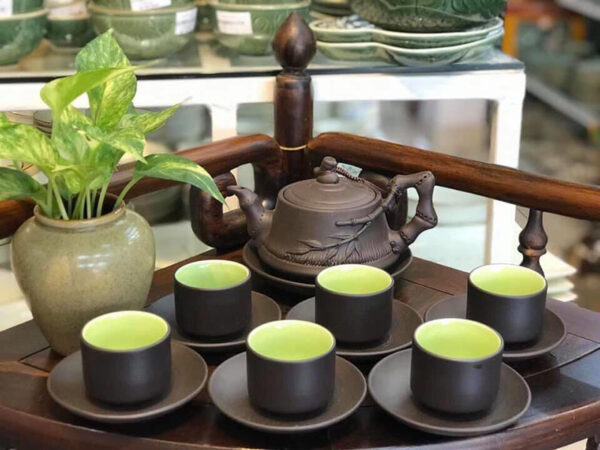 Alternative view of Bộ Ấm Trà Đất Đỏ Đắp Nổi Trúc